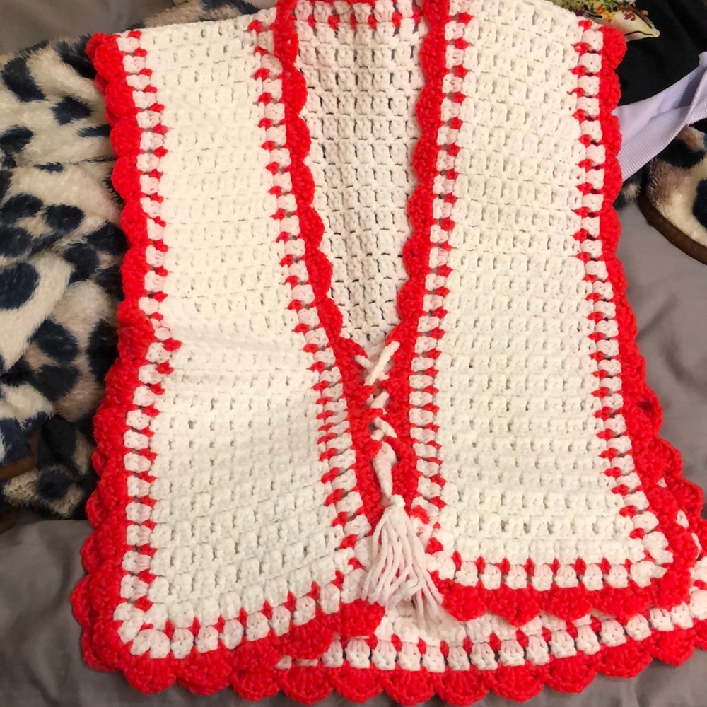 Fully knitted vest